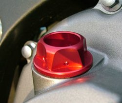 LL-red-oil-cap2-small_250
